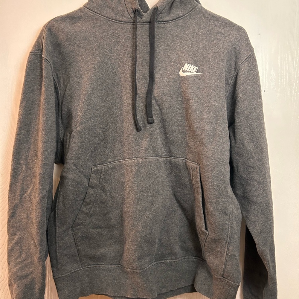 Nike Gray Sweatshirt Classic Pullover Style